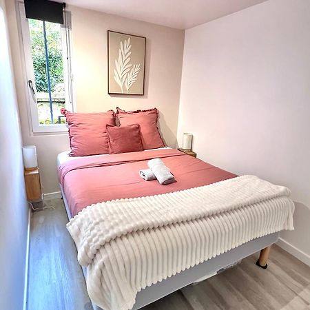 Le Badebec, Appt Dans Maison Typique Avec Jardin Prive Шинон Екстериор снимка